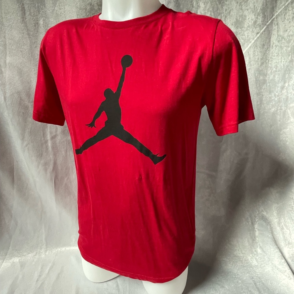 Nike Red Graphic Men's T-Shirt